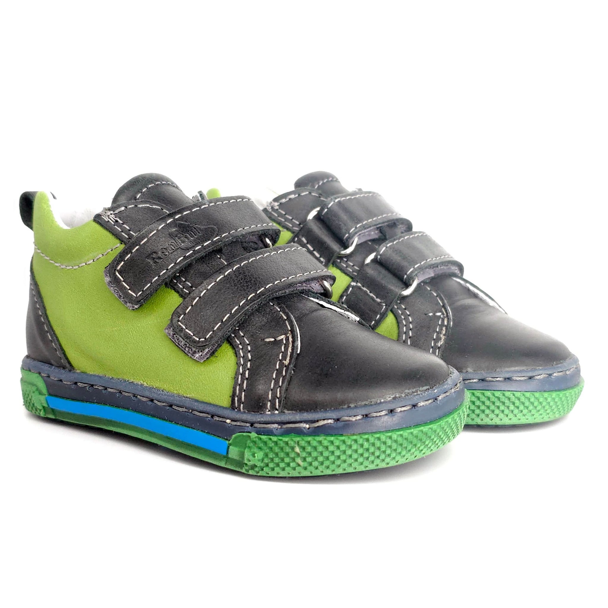 Boys Double Velcro Shoe in Light Green EU 21